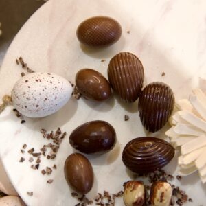 Petits oeufs fourrés